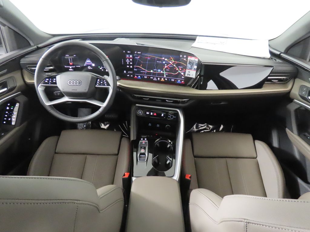 Thumbnail: 2025 Audi Q5 - 11