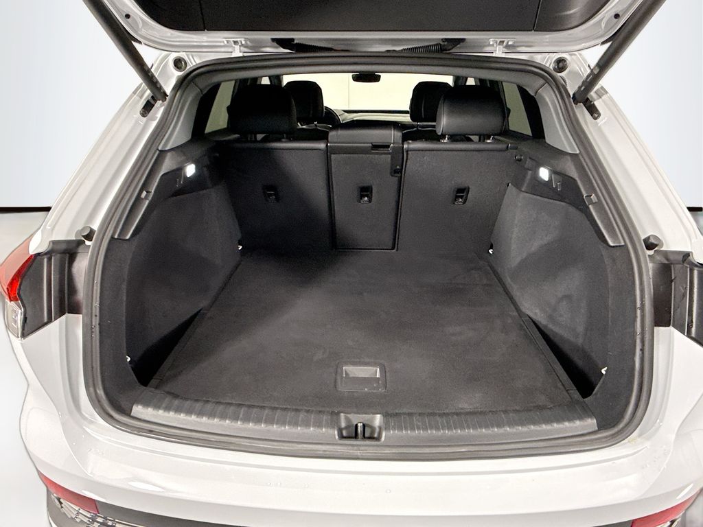 Thumbnail: 2023 Audi Q4 e-tron - 28