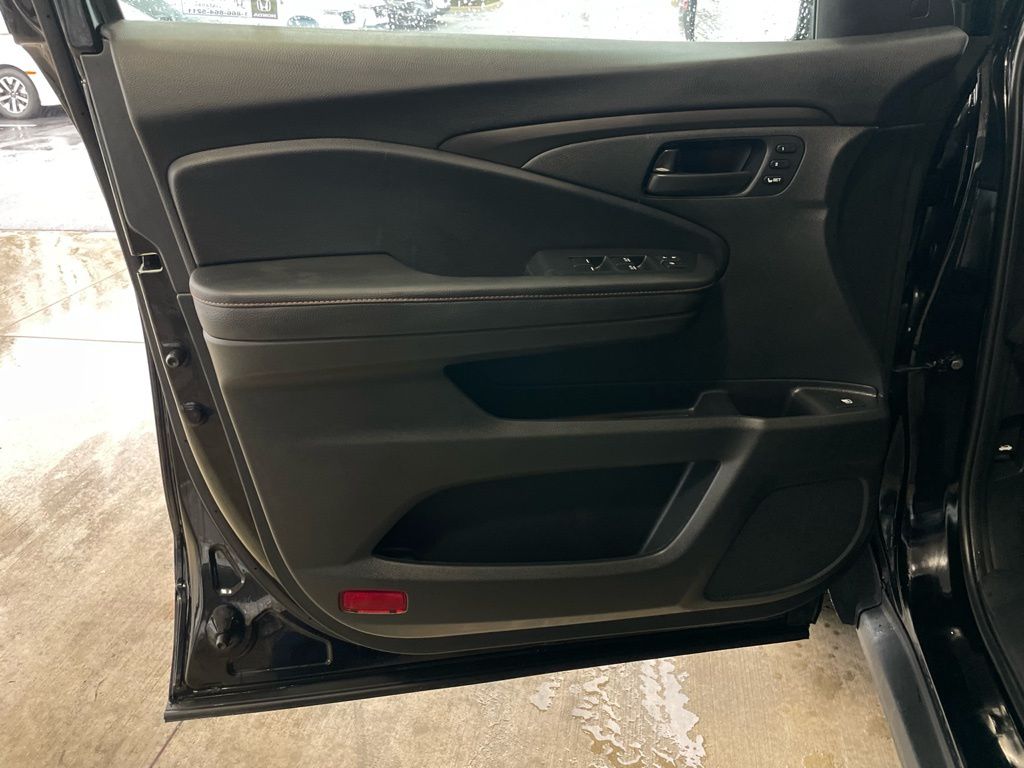 Thumbnail: 2025 Honda Ridgeline - 24