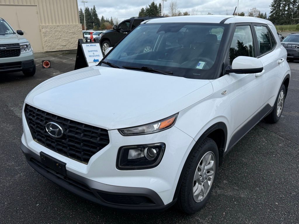 2023 Hyundai Venue SE FWD