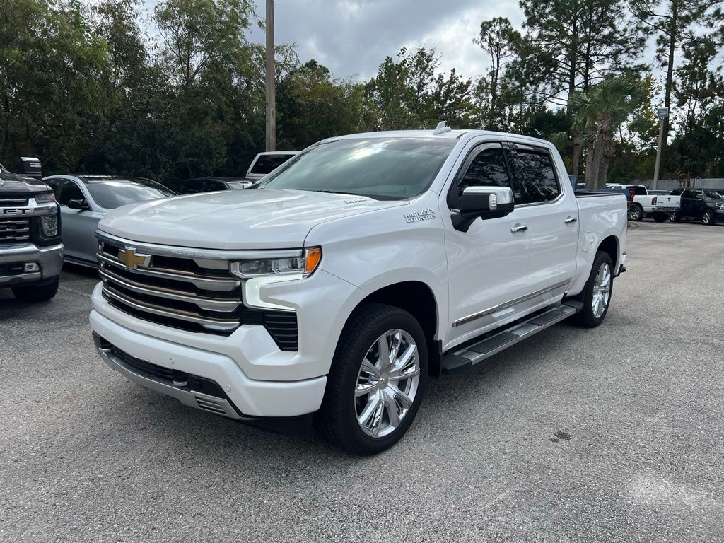 2022 Chevrolet Silverado 1500 High Country 2