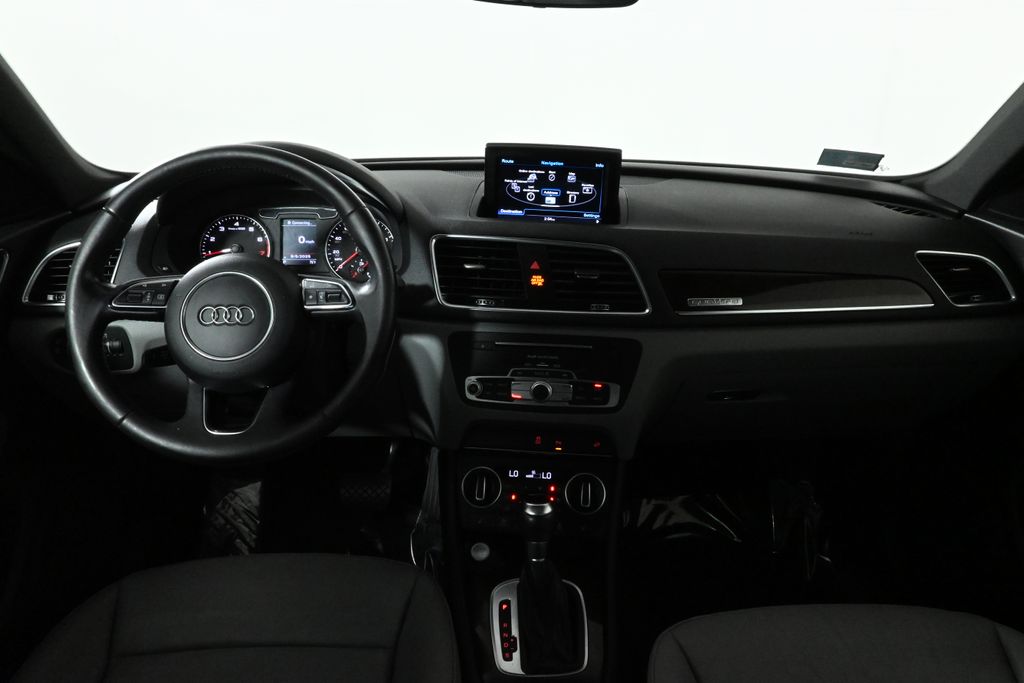 Thumbnail: 2017 Audi Q3 - 16