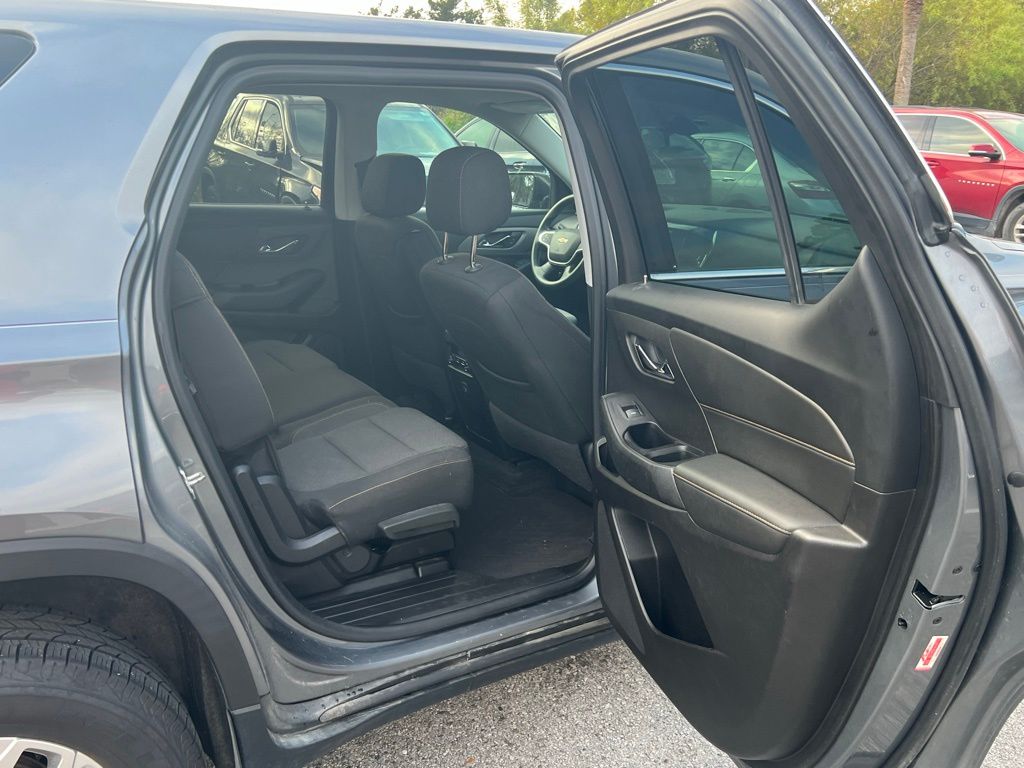 2020 Chevrolet Traverse LS 7