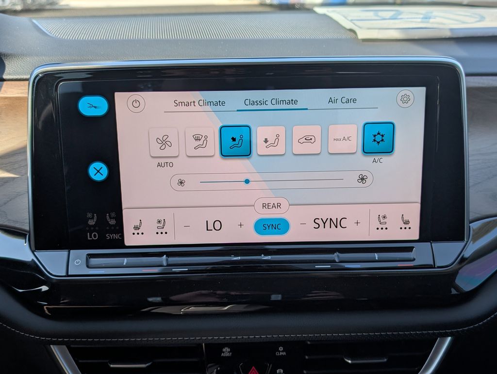 2026 Volkswagen Atlas 2.0T SE White at DeMontrond Auto Country