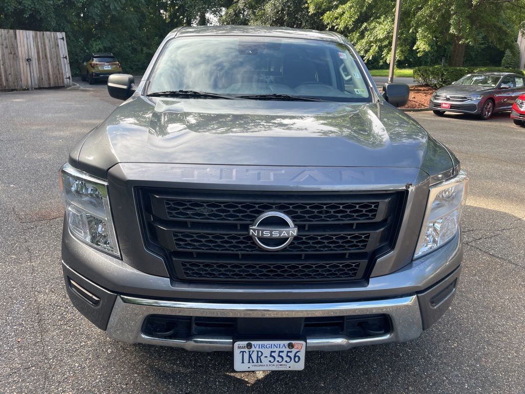 2023 Nissan Titan SV 23