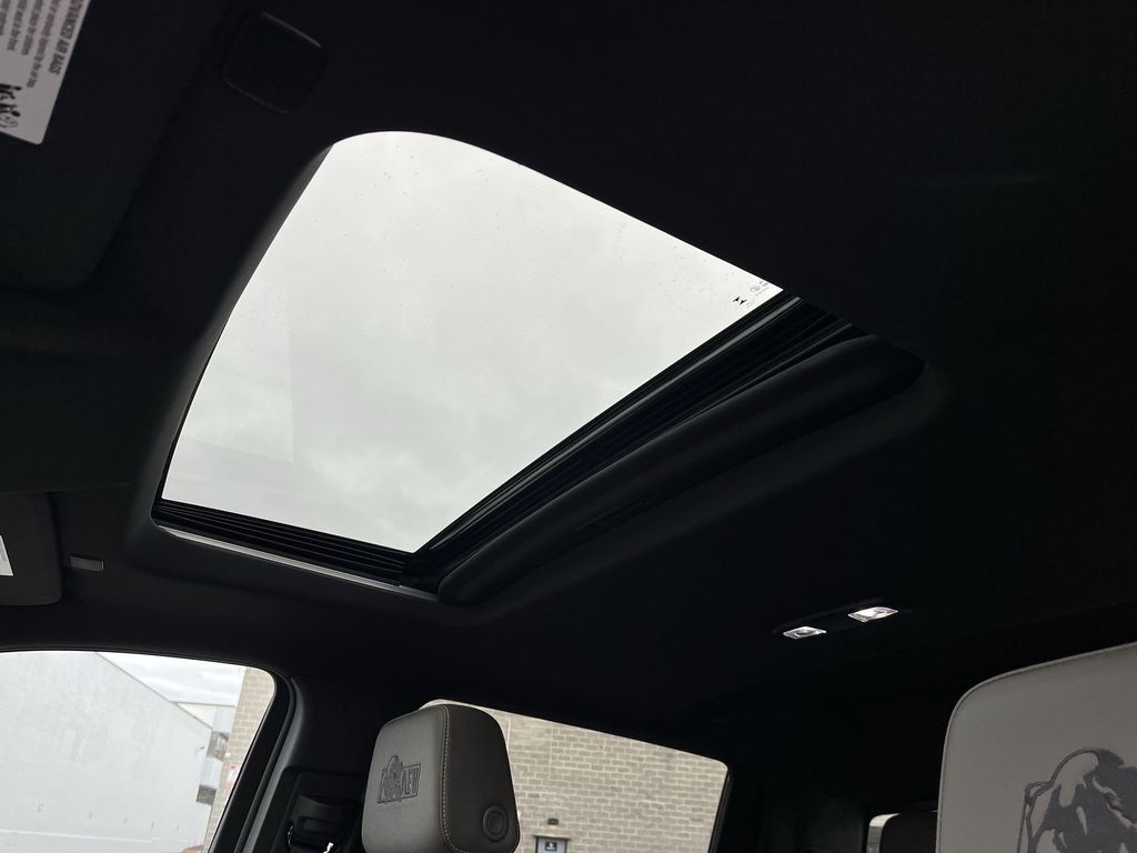 Thumbnail: 2024 Chevrolet Silverado 2500 - 22