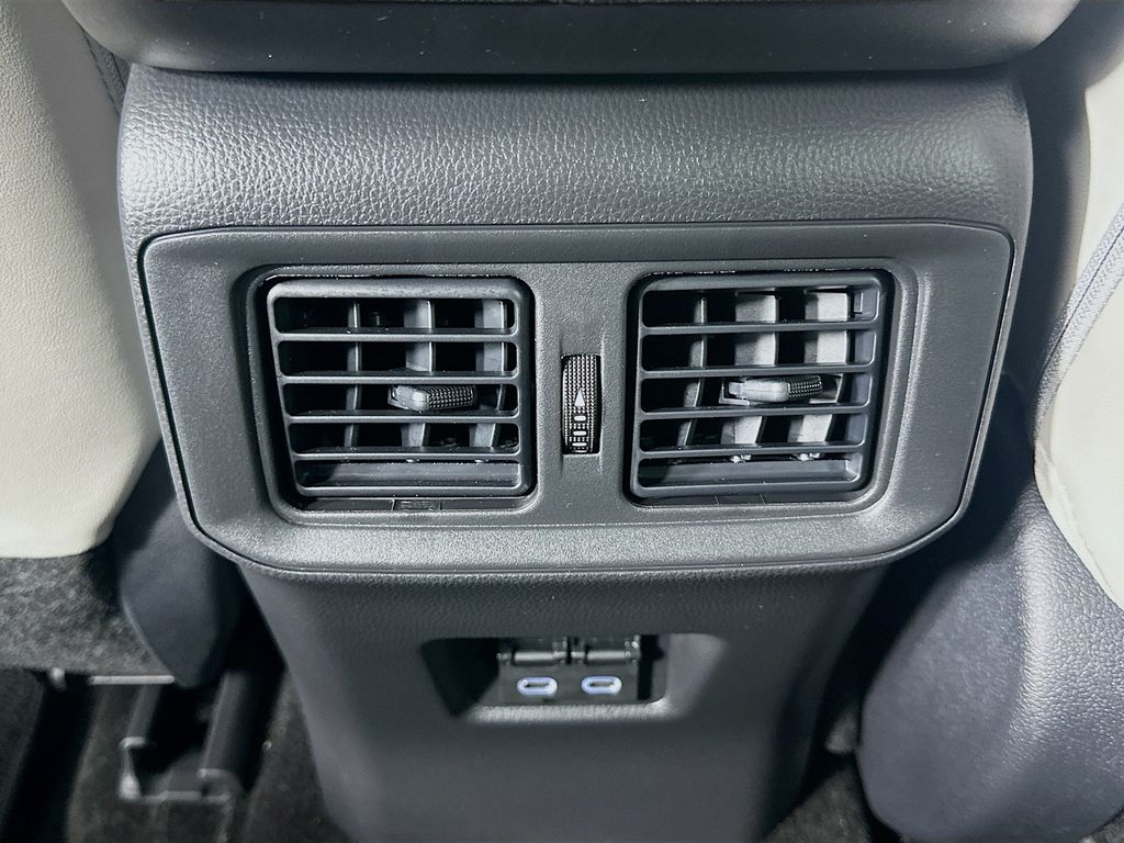 Thumbnail: 2025 Toyota RAV4 - 26