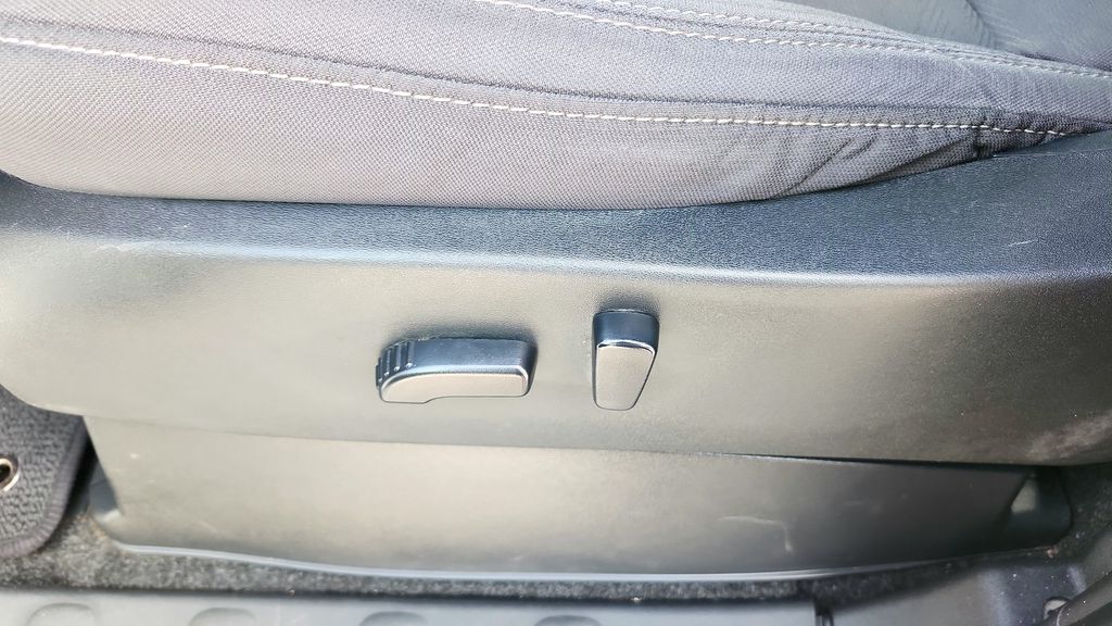 2023 Nissan Frontier