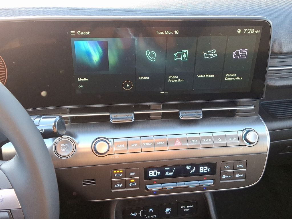 2025 Hyundai Kona SEL 8