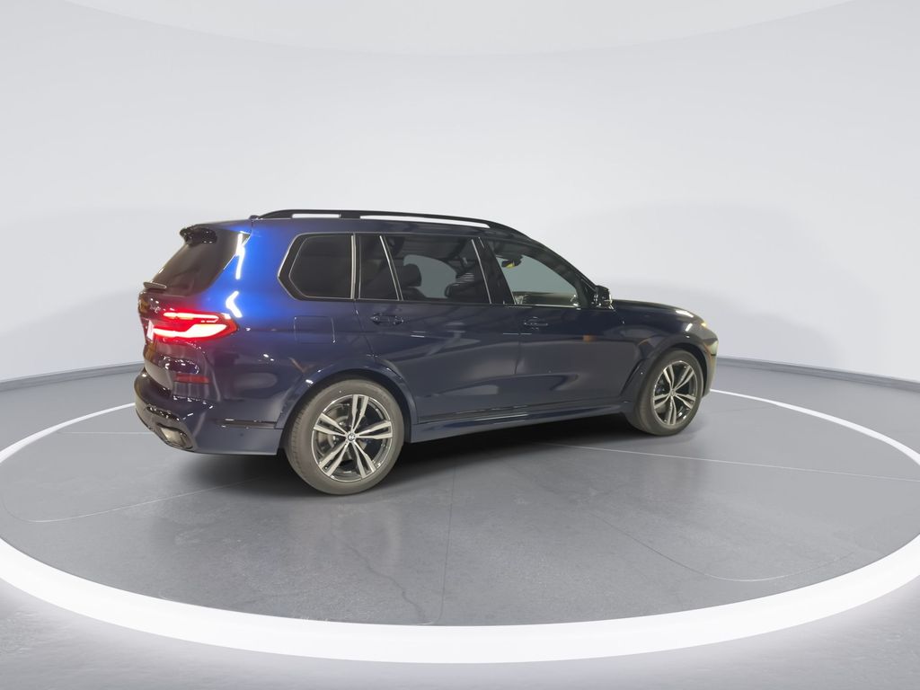 2026 BMW X7 xDrive40i 8
