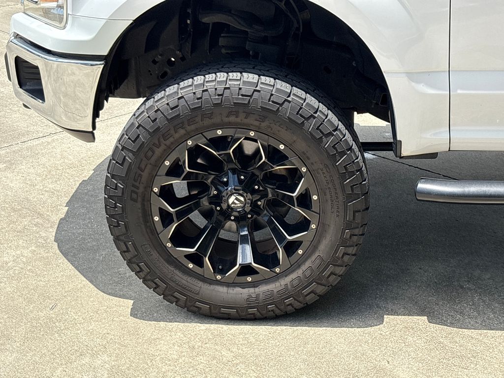 Certified Used 2019 White Ford XLT image 11