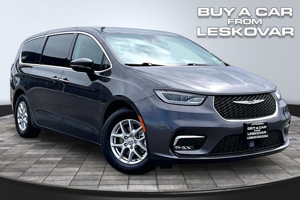 2023 Chrysler Pacifica Touring L FWD