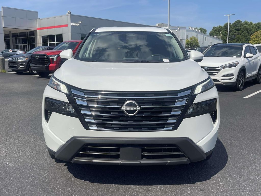Used 2025 White Nissan SV image 2