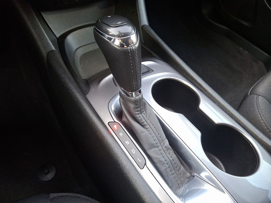 Thumbnail: 2020 Chevrolet Malibu - 13