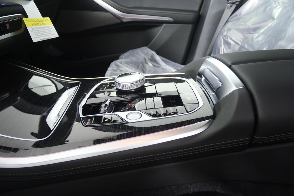 Thumbnail: 2026 BMW X5 - 22