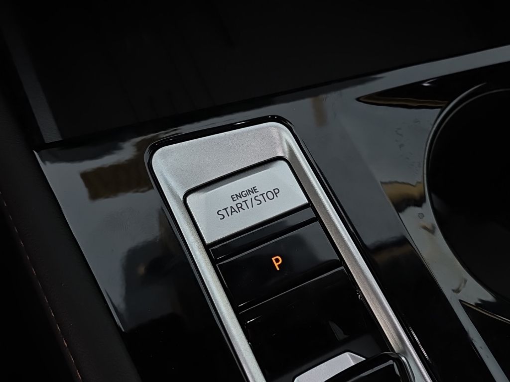 2026 Volkswagen Atlas 2.0T Peak Edition Green at Sutliff Volkswagen