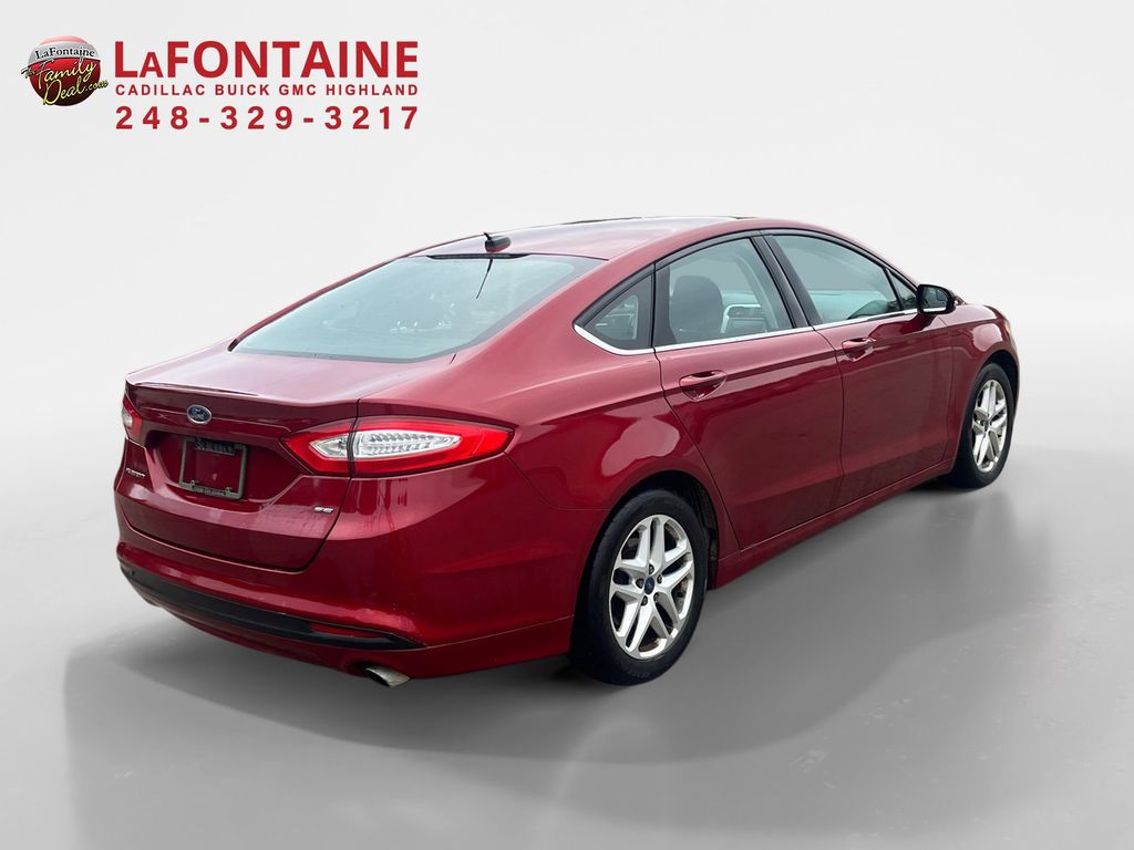 2016 Ford Fusion SE 7