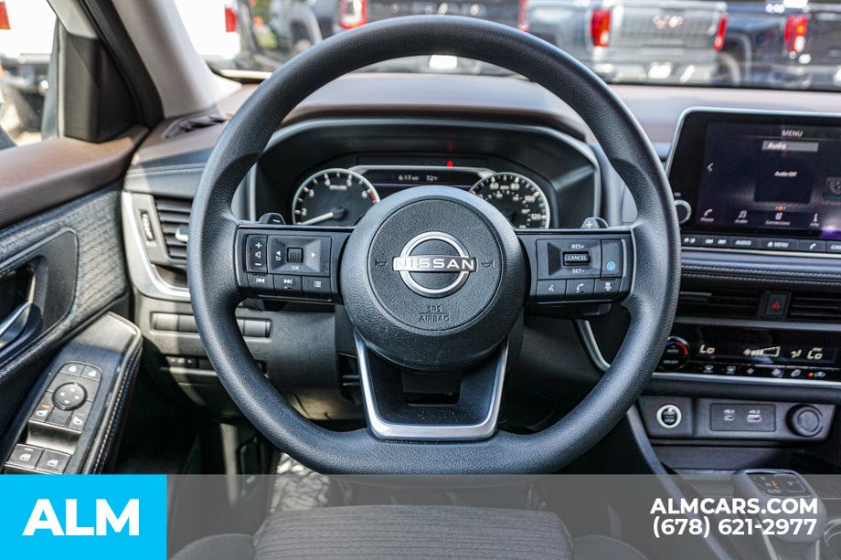 2023 Nissan Rogue SV photo 26