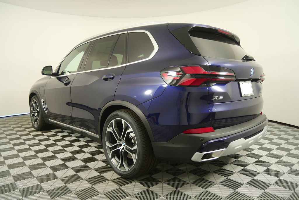 Thumbnail: 2026 BMW X5 - 5