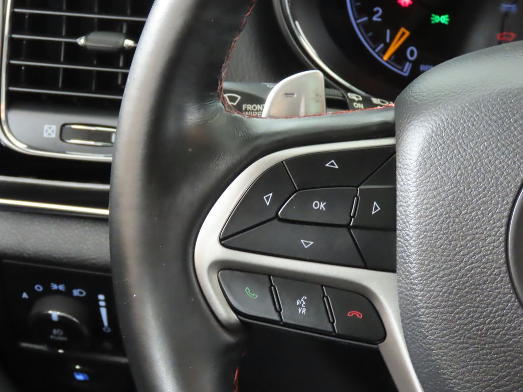 Thumbnail: 2020 Jeep Grand Cherokee - 18