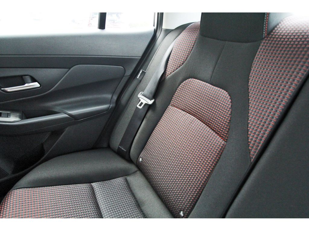 2026 Nissan Sentra SR - 10