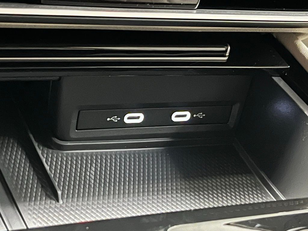 2026 Volkswagen Atlas SE w/Tech - Photo 13