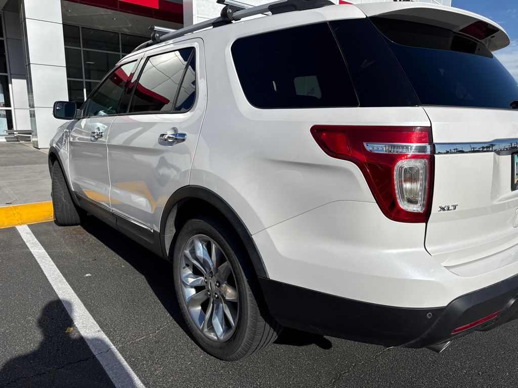 Thumbnail: 2013 Ford Explorer - 5
