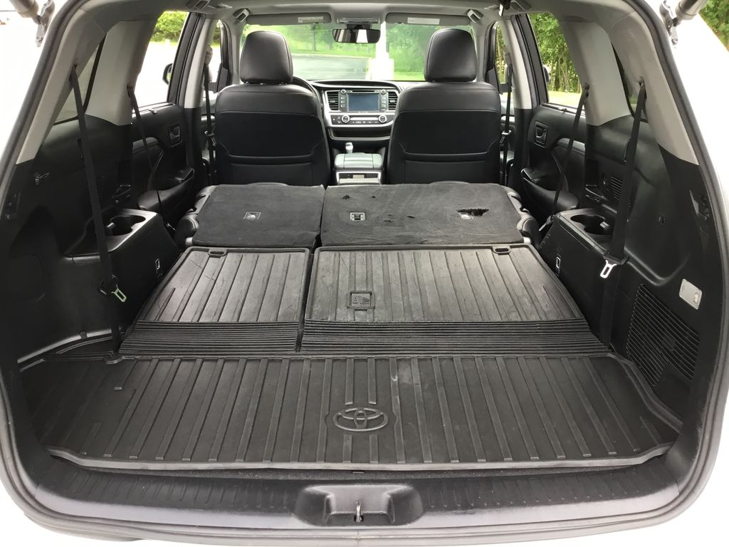 2019 Toyota Highlander XLE 14