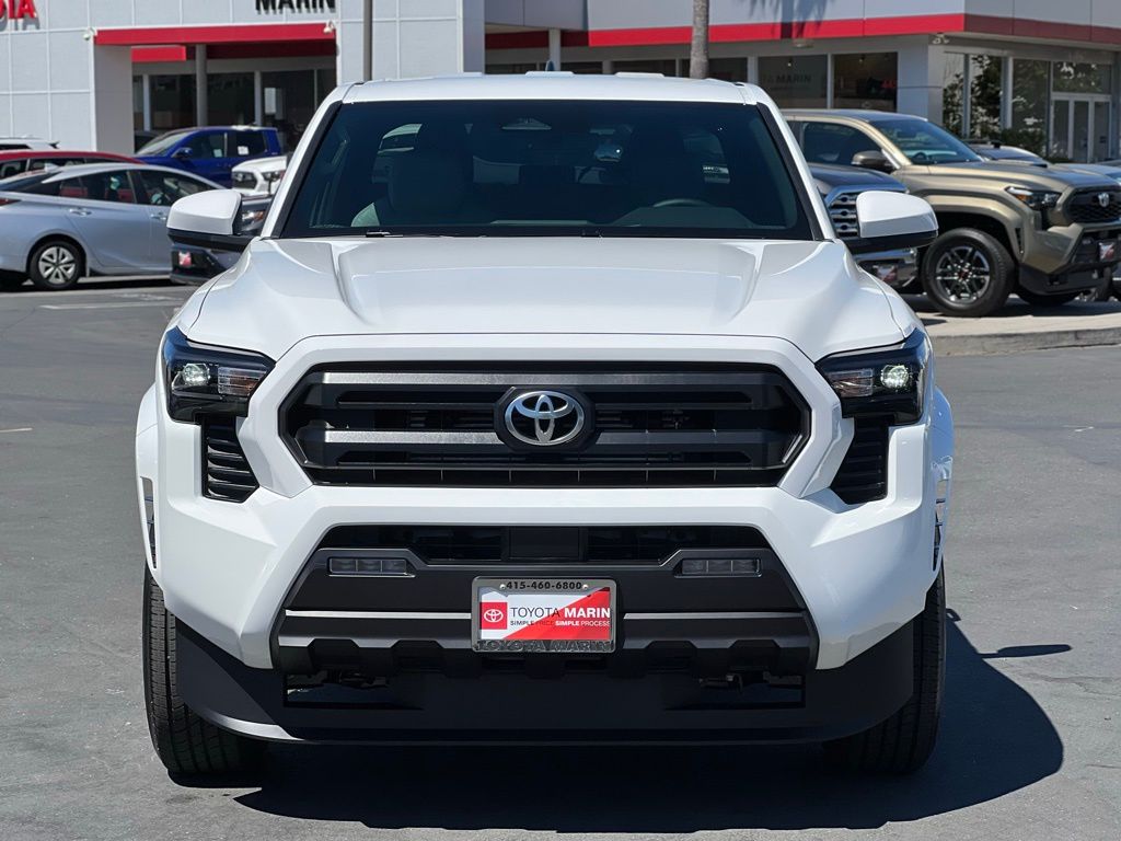 2025 Toyota Tacoma SR5 Double Cab photo 7