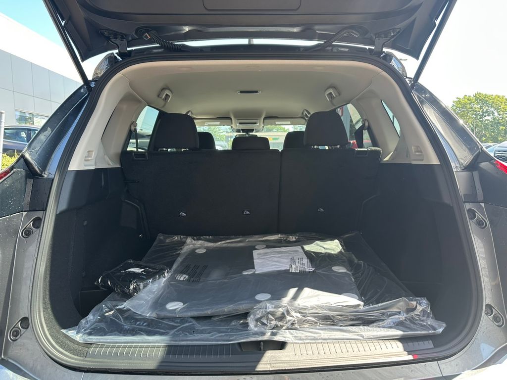 2025 Nissan Rogue S