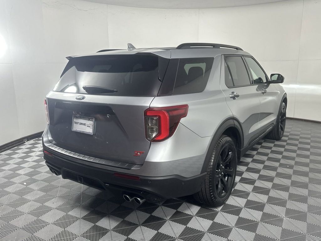 2020 Ford Explorer ST 7