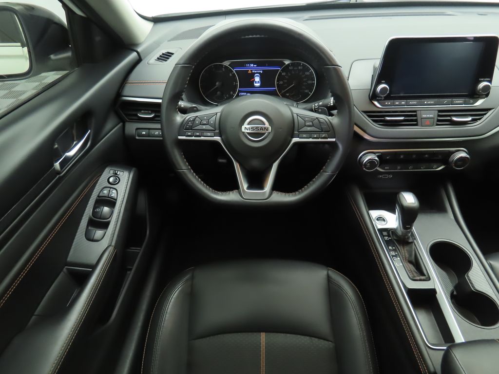 Thumbnail: 2022 Nissan Altima - 10