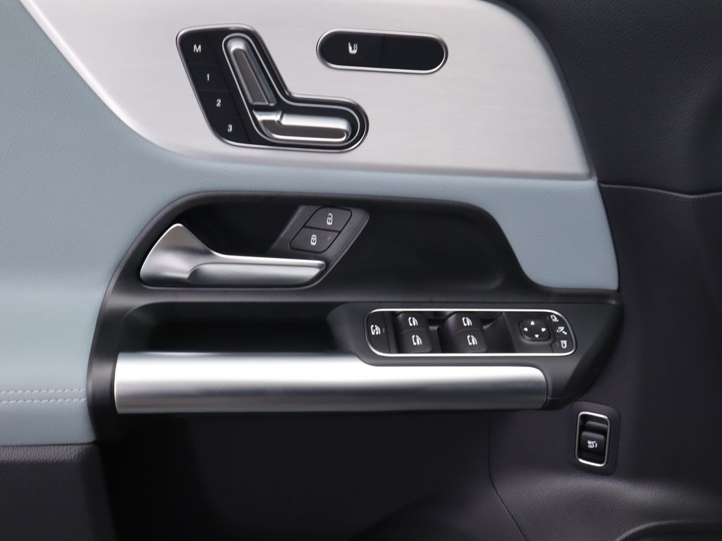 Thumbnail: 2026 Mercedes-Benz GLA - 24