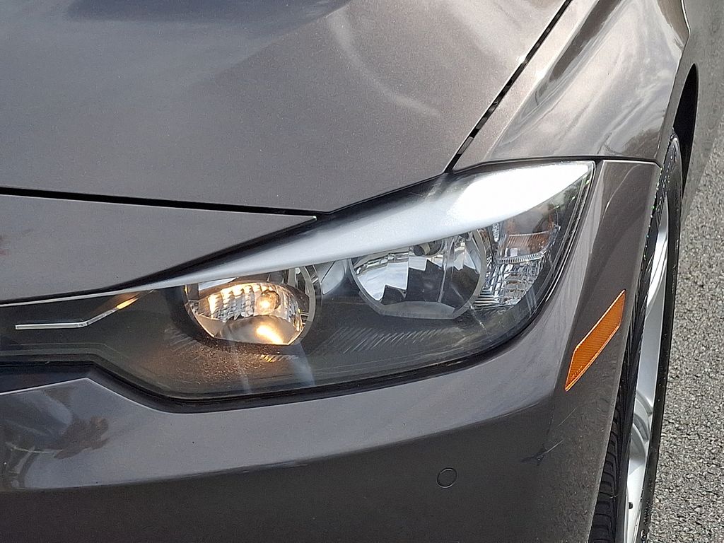 Thumbnail: 2015 BMW 3 Series - 7