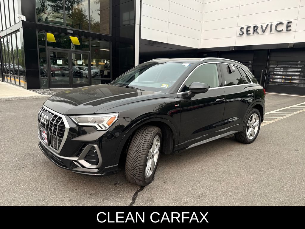Black Metallic 2022 Audi Q3 SUV / Crossover All-Wheel Drive 8-Speed Automatic