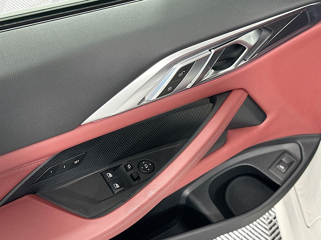 Thumbnail: 2025 BMW 4 Series - 18