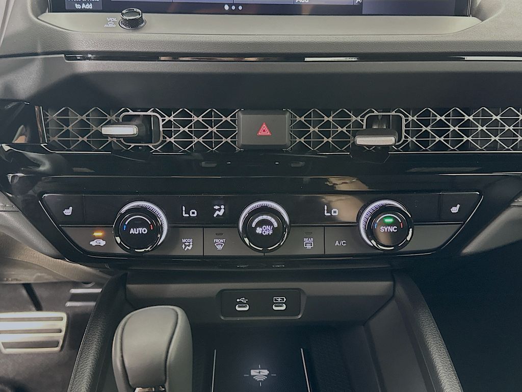 Thumbnail: 2025 Honda Accord - 13