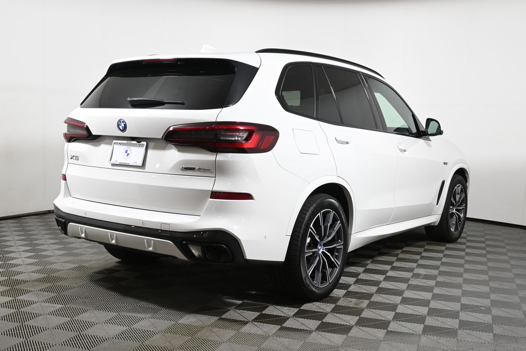 Thumbnail: 2023 BMW X5 - 7