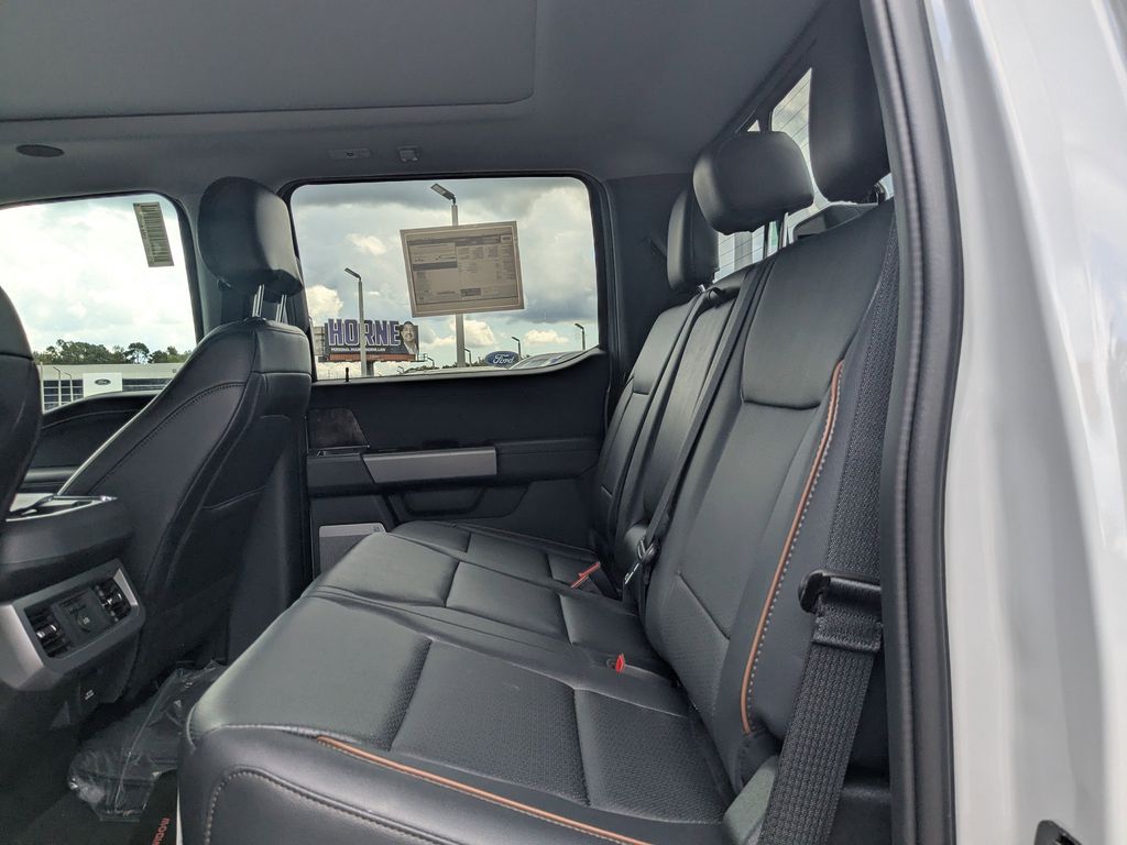 2025 Ford F-250 Black Widow