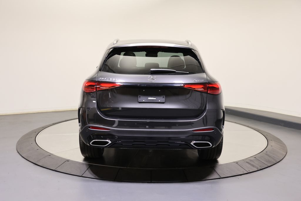 Thumbnail: 2027 Mercedes-Benz GLC - 6