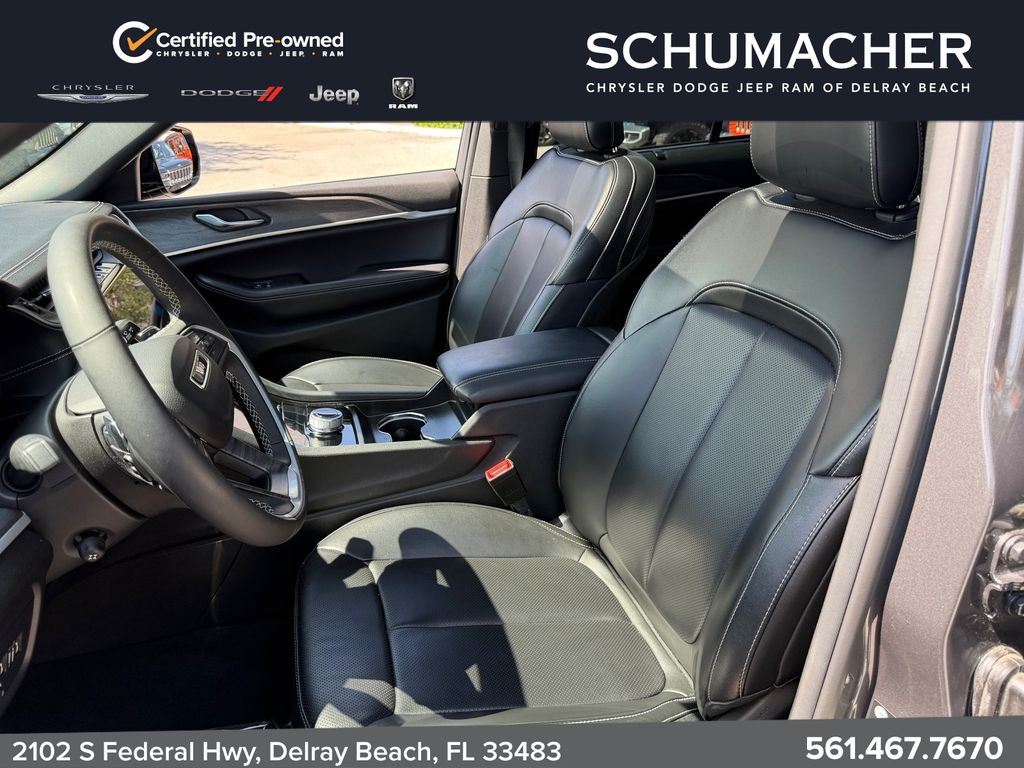 used 2024 Jeep Grand Cherokee car, priced at $34,888