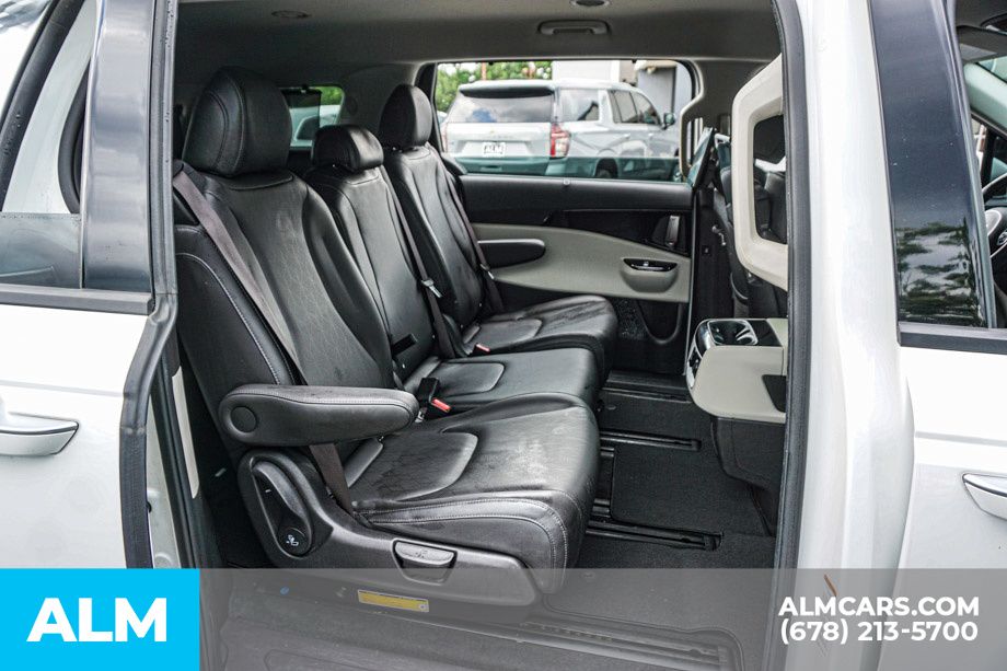 Used 2022 White Kia SX image 24