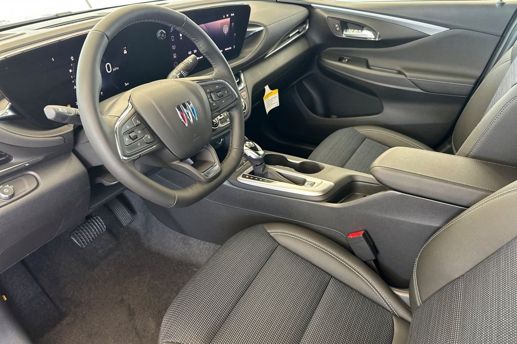 new 2025 Buick Envista car, priced at $26,280