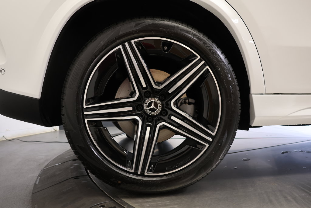 Thumbnail: 2026 Mercedes-Benz GLE - 13