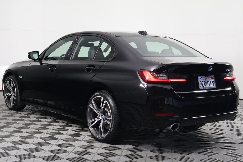 Thumbnail: 2023 BMW 3 Series - 6