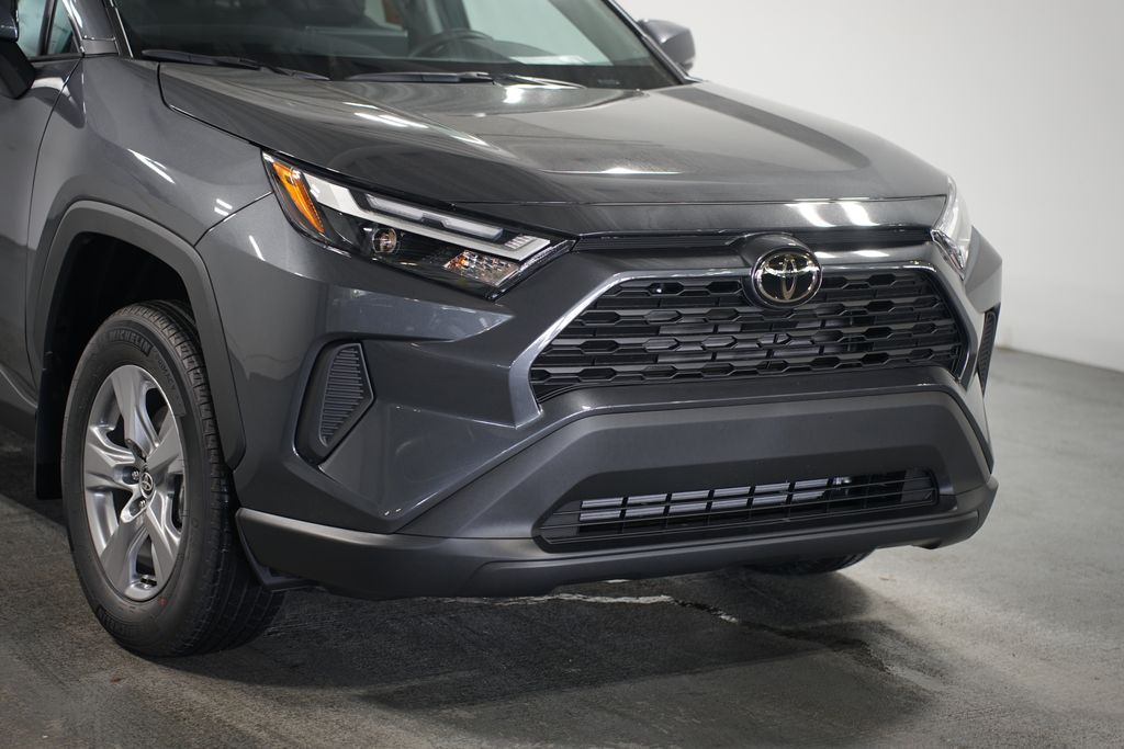 Thumbnail: 2025 Toyota RAV4 - 4