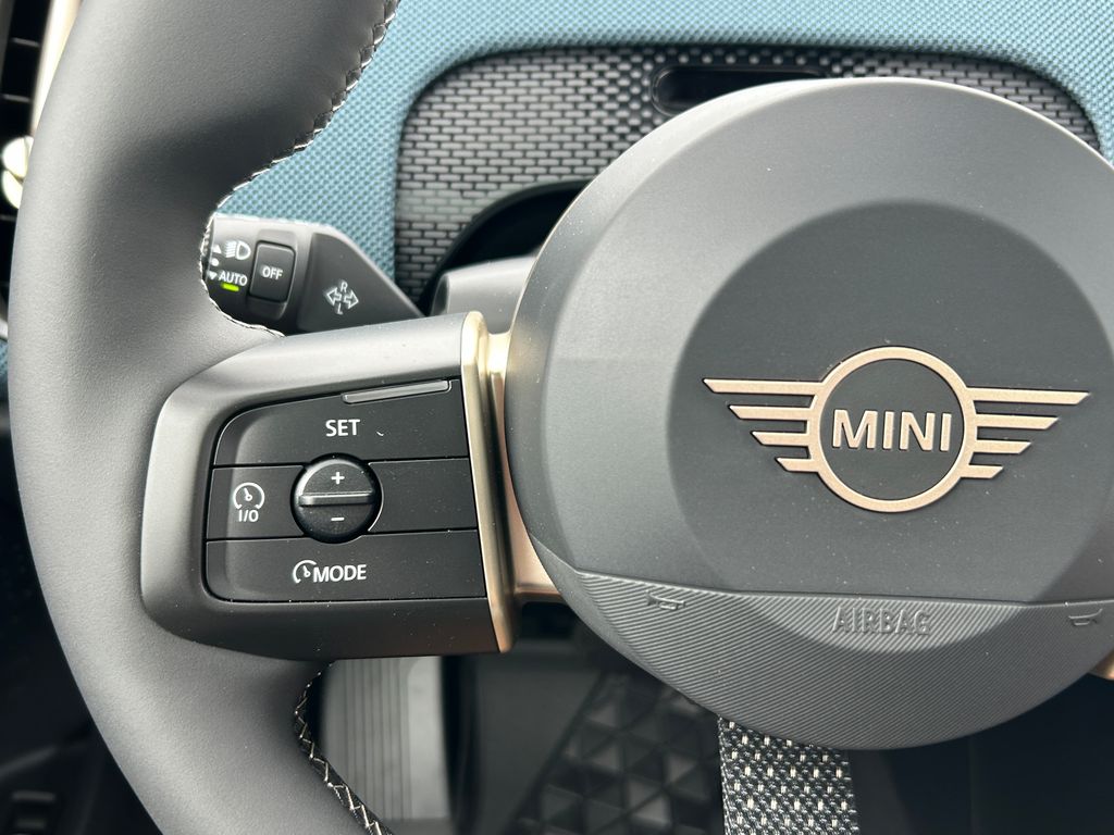 Thumbnail: 2027 MINI Cooper Countryman - 19