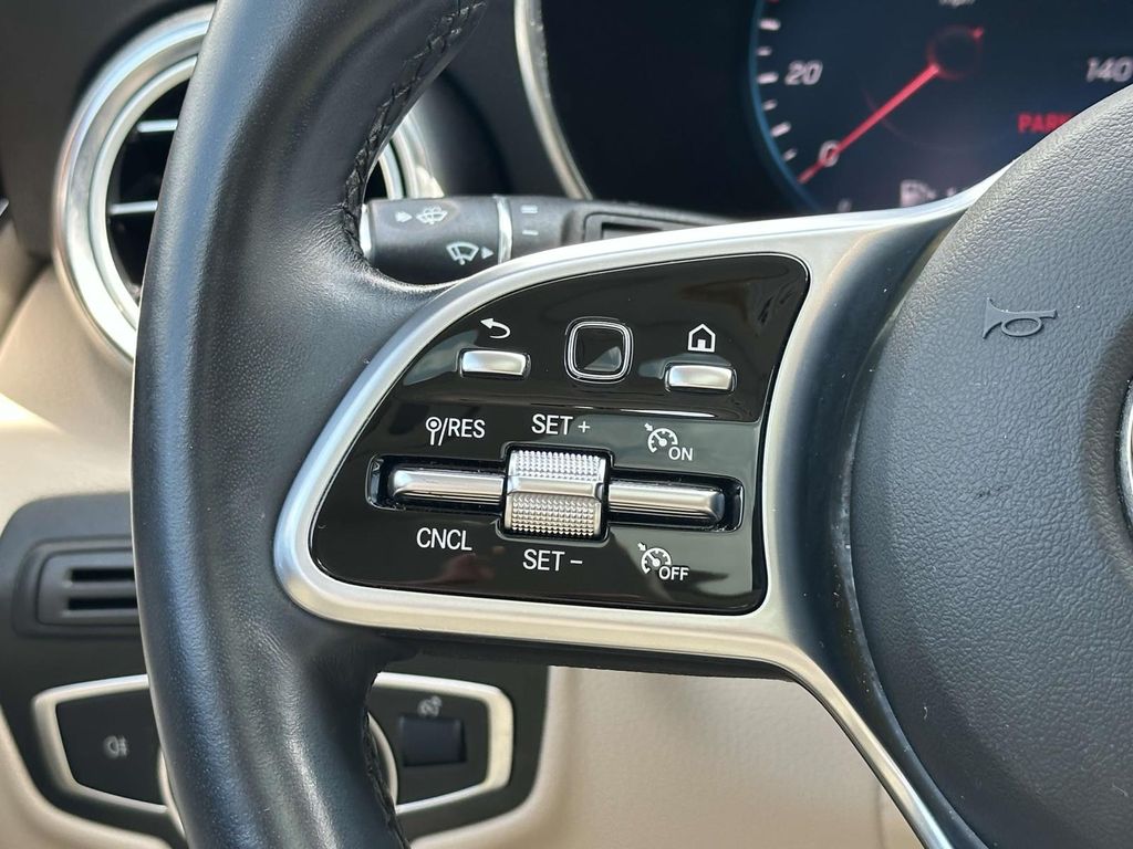 2021 Mercedes-Benz GLC 300 15