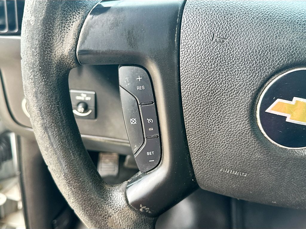 Used 2016 White Chevrolet Work Van image 19