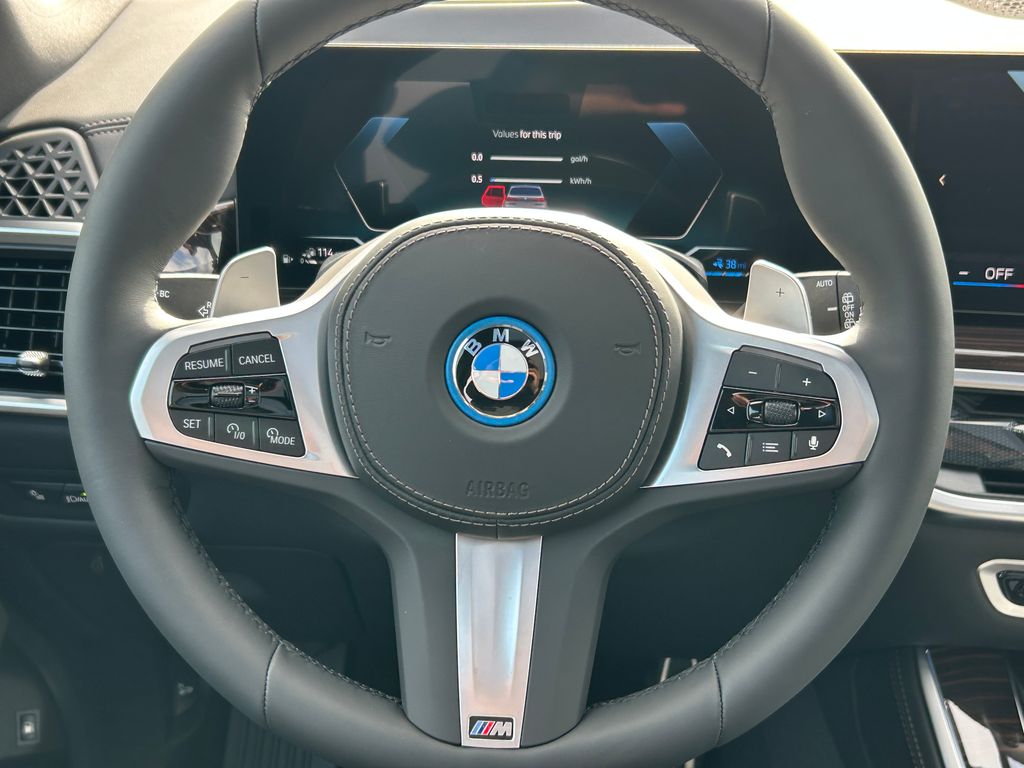 Thumbnail: 2026 BMW X5 - 18